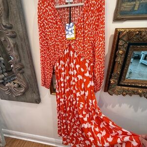 Diane Von Furstenberg Red and White Long Sleeve Dress